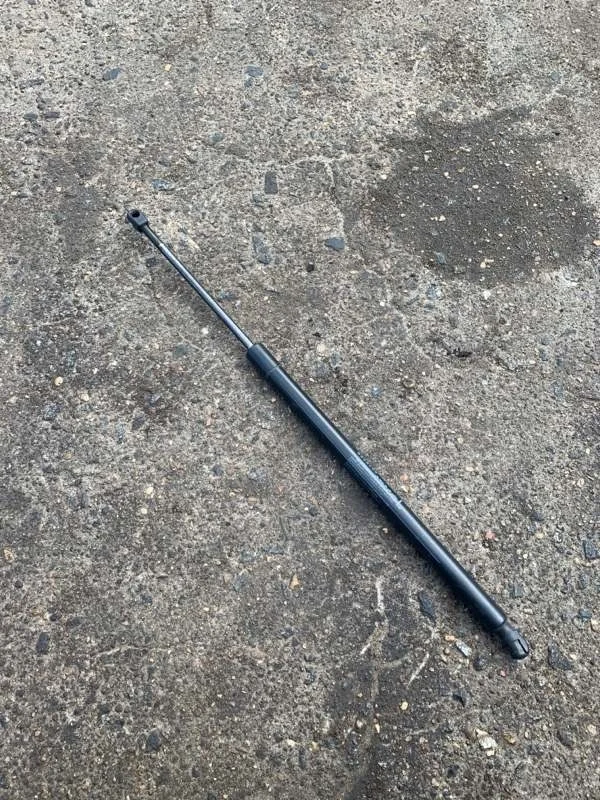 Амортизатор багажника Honda 74870SWAA01 3 (RE3/RE4), левый