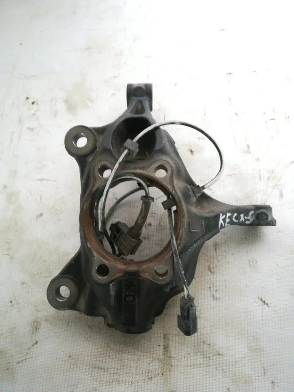 Кулак поворотный Mazda Cx-5 2012-2019 KD3533031 KE, левый