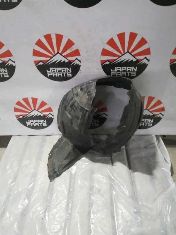 Подкрылок Mazda 3 BP4K56130E BK, правый