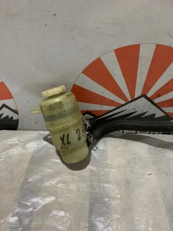 Бачок гидроусилителя Mitsubishi Outlander MN101937 XL