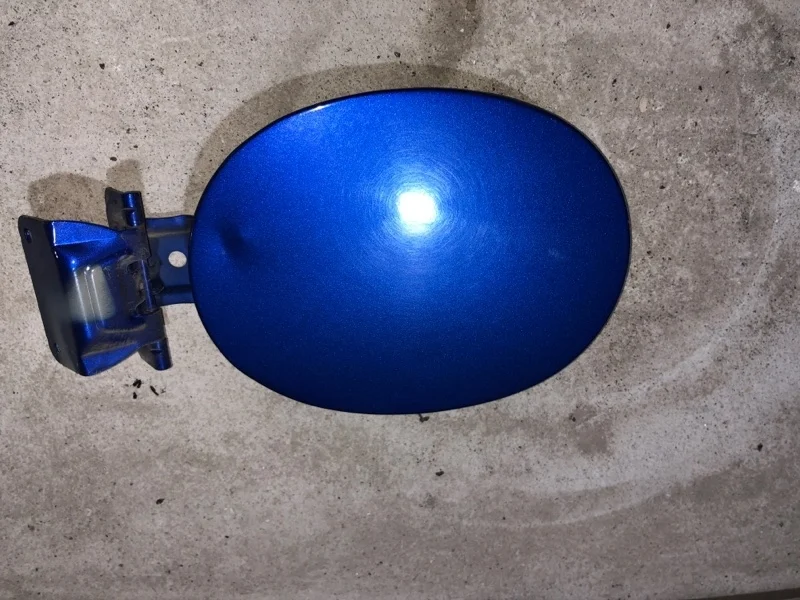 Лючок бензобака Mazda 3 BP4K42410F BK