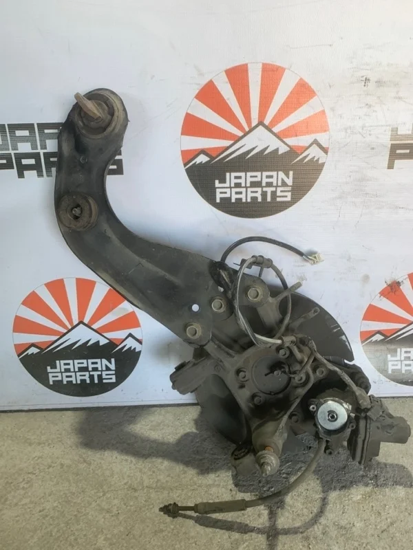 Цапфа Mazda 6 GHP92611X GJ, задняя правая