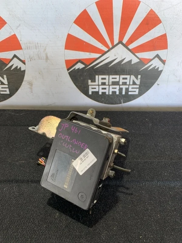 Блок abs Mitsubishi Outlander 4670A340 XL 2.4