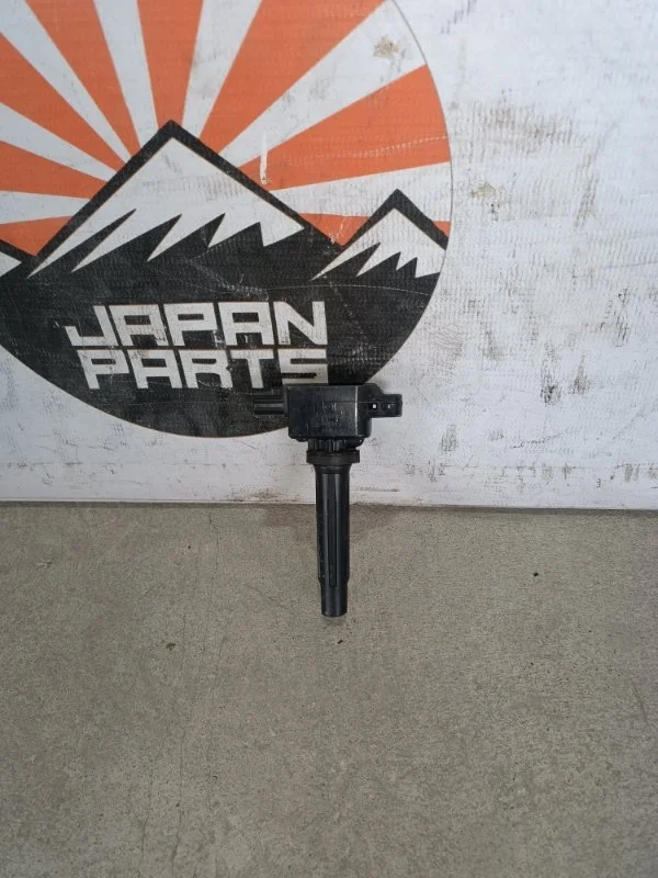 Катушка зажигания Mazda 3 PE2018100 BM 2.0