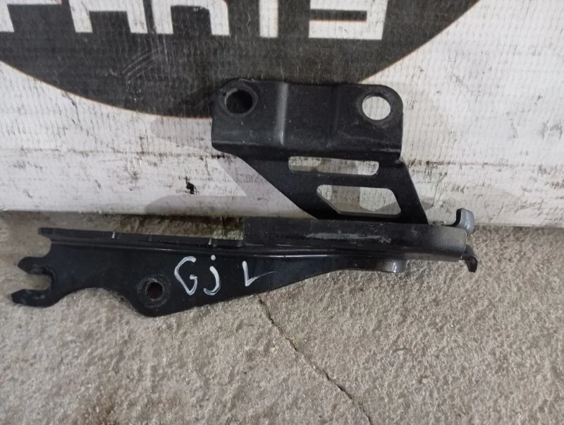 Петля капота Mazda 6 GHP952420B GJ, левая