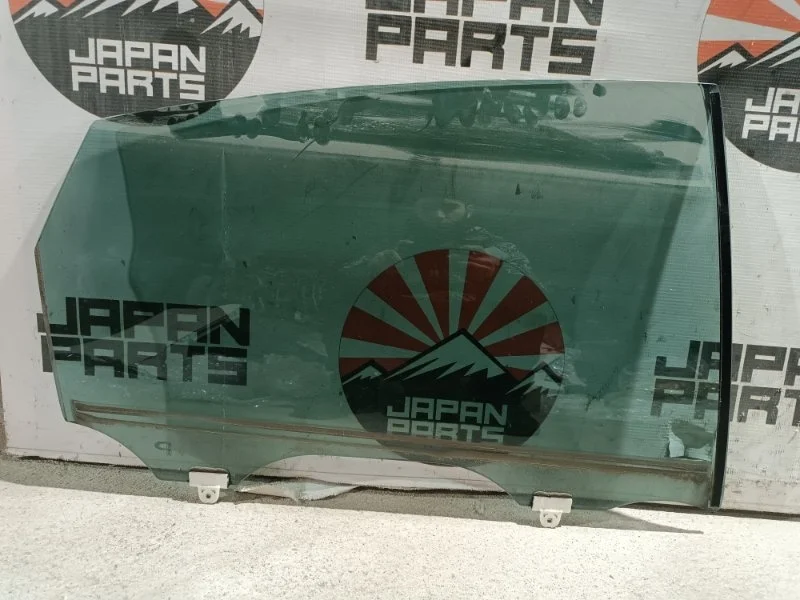 Стекло двери задней Nissan Teana 83300JN20B J32, заднее правое