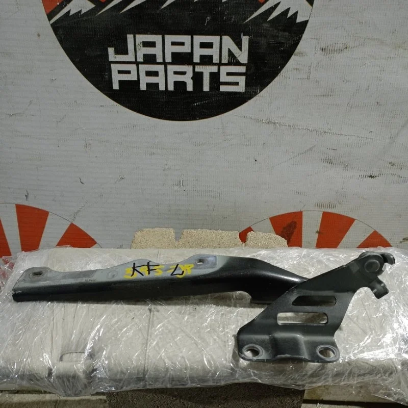 Петля капота Mazda CX-5 KB7W52420 KF, левая