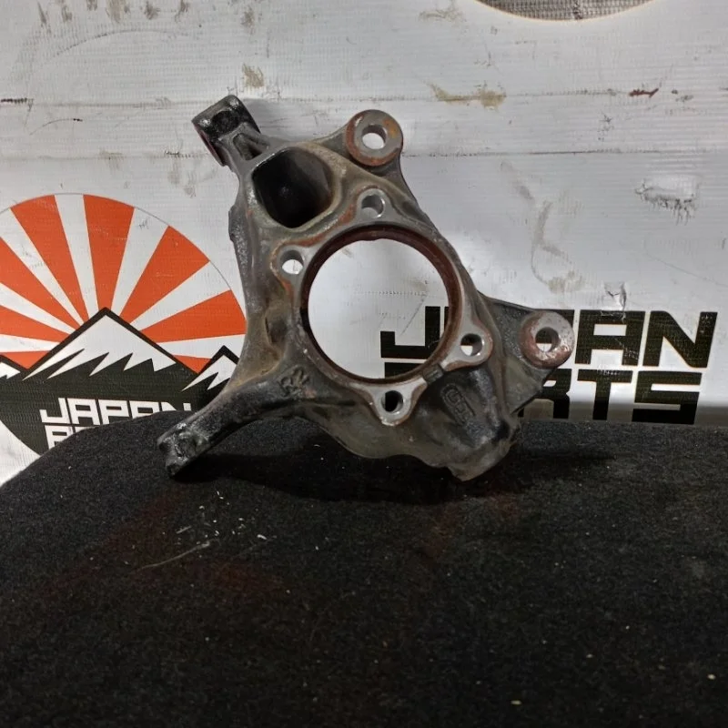 Кулак поворотный Mazda 6 GHP933021 GJ, передний правый