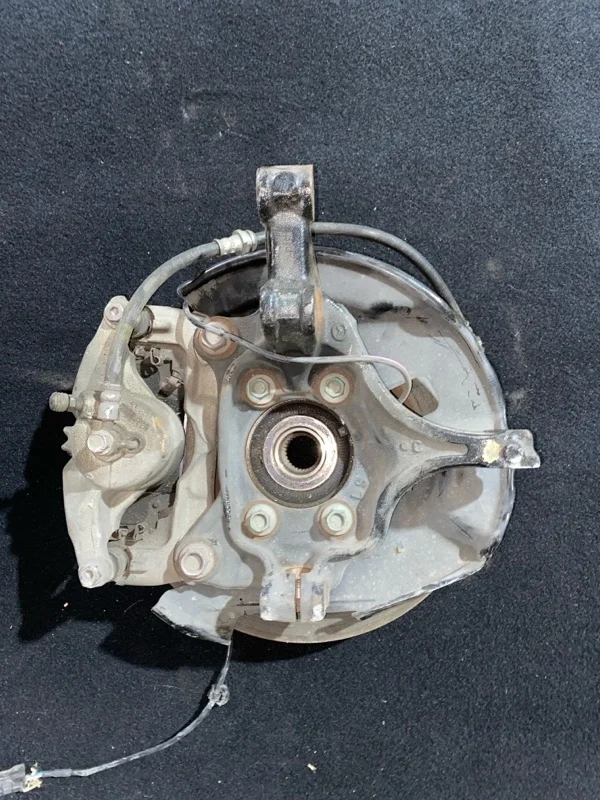 Кулак поворотный Mazda 6 GHP933021 GJ 2.5, передний правый