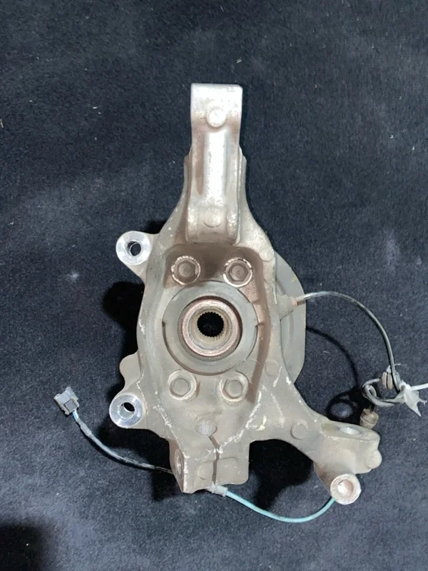 Кулак поворотный Nissan Murano 40015JP00A Z50 2.5, передний левый