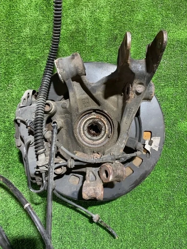 Цапфа Audi Q7 7L8505435 4L, задняя левая