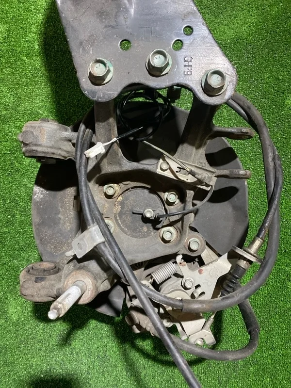 Кулак поворотный Mazda 6 GHP933021 GJ, передний правый