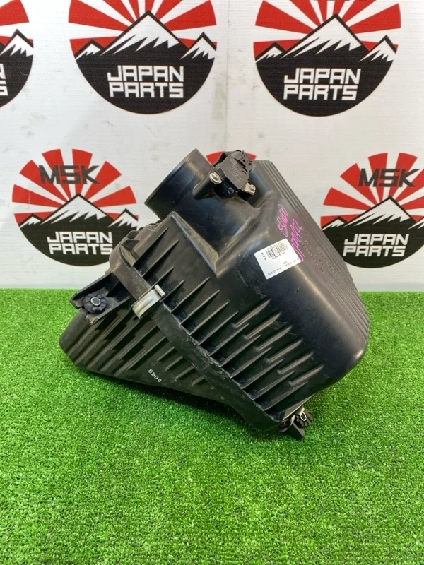 Корпус воздушного фильтра Suzuki Grand Vitara 1370078K00 JT 2.4