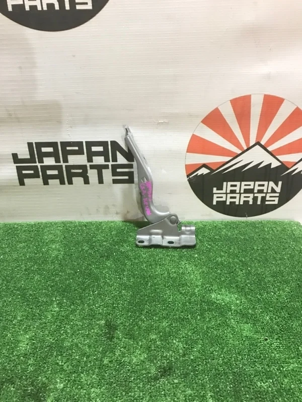 Петля капота Mazda CX-5 KD5352420 KE, левая