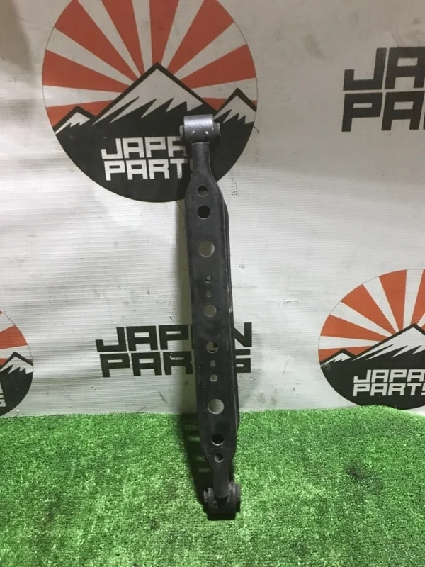 Рычаг поперечный Nissan X-Trail 55110JG000 T31, задний