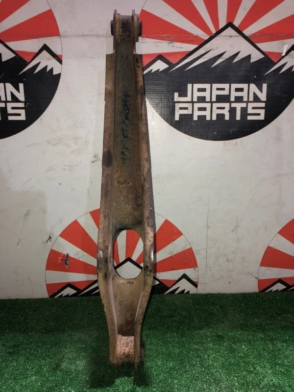 Рычаг поперечный Mitsubishi Outlander 4113A011 GF, задний левый