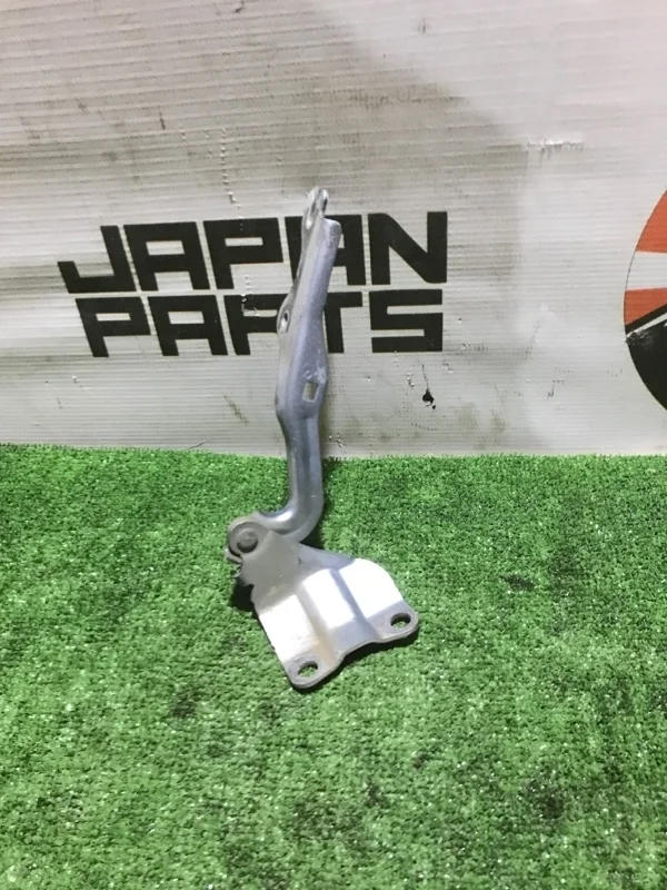 Петля капота Mazda 6 GS1D52420A GH, правая