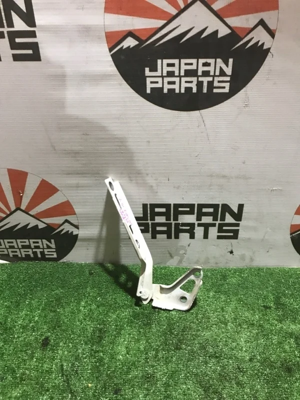 Петля капота Audi Q7 4L0823301 4L, левая