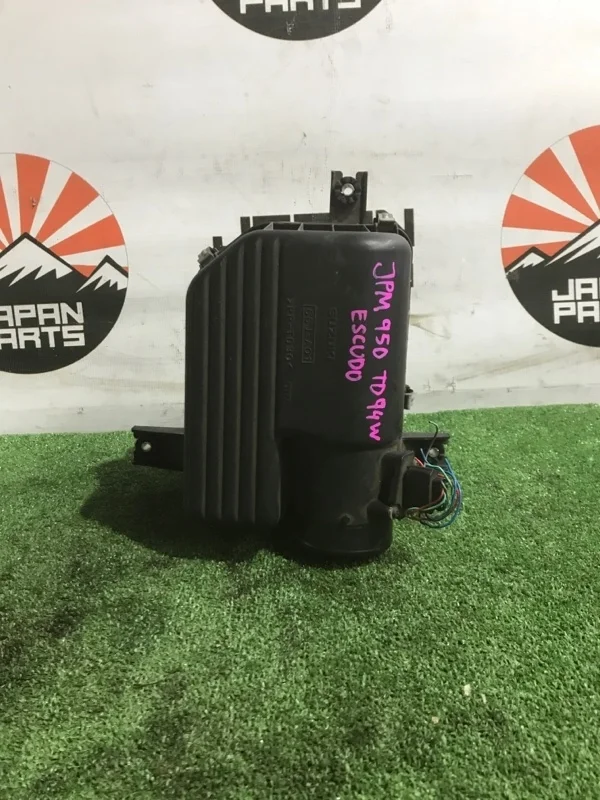 Корпус воздушного фильтра Suzuki Grand Vitara 2005-2016 1370078K00 JT 2.0