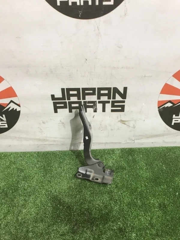 Петля капота Mazda CX-5 KD5352420A KE, передняя левая