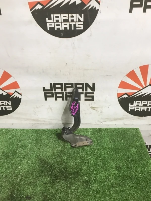 Петля капота Mitsubishi Outlander 2005-2012 MN175241 XL, передняя правая