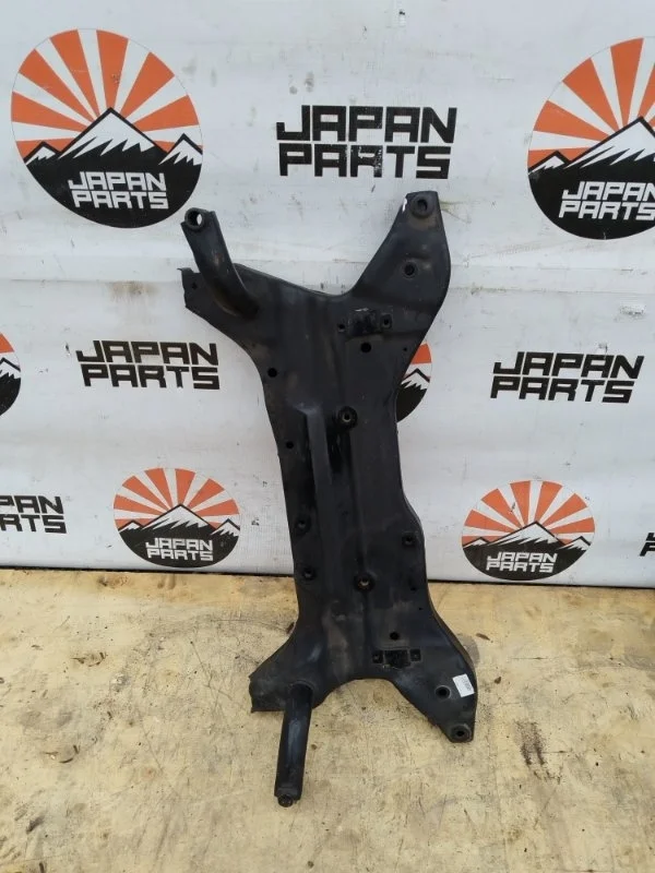 Подрамник Mitsubishi Outlander MN100292 XL