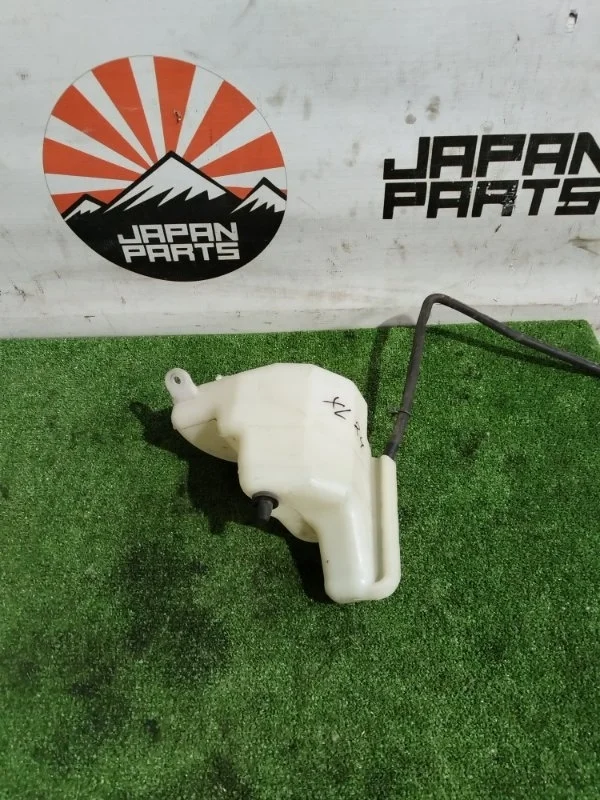 Бачок расширительный Mitsubishi Outlander MN156097 XL