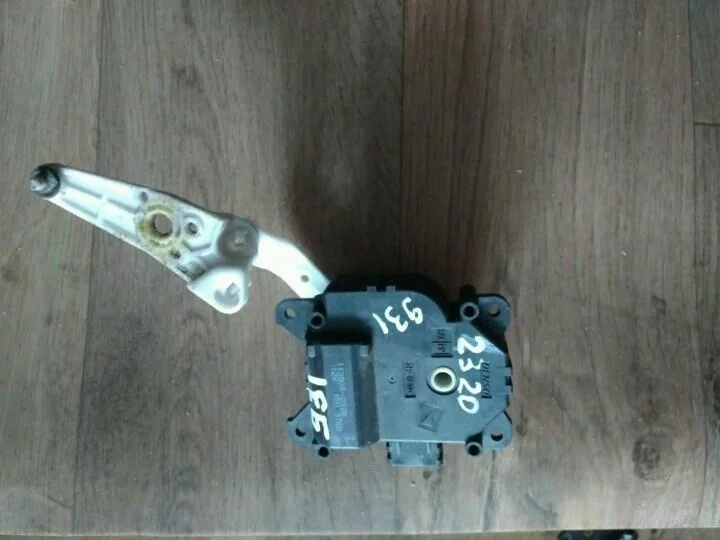 Б.у. сервопривод заслонки печки MITSUBISHI PAJERO V98W MITSUBISHI PAJERO V98W