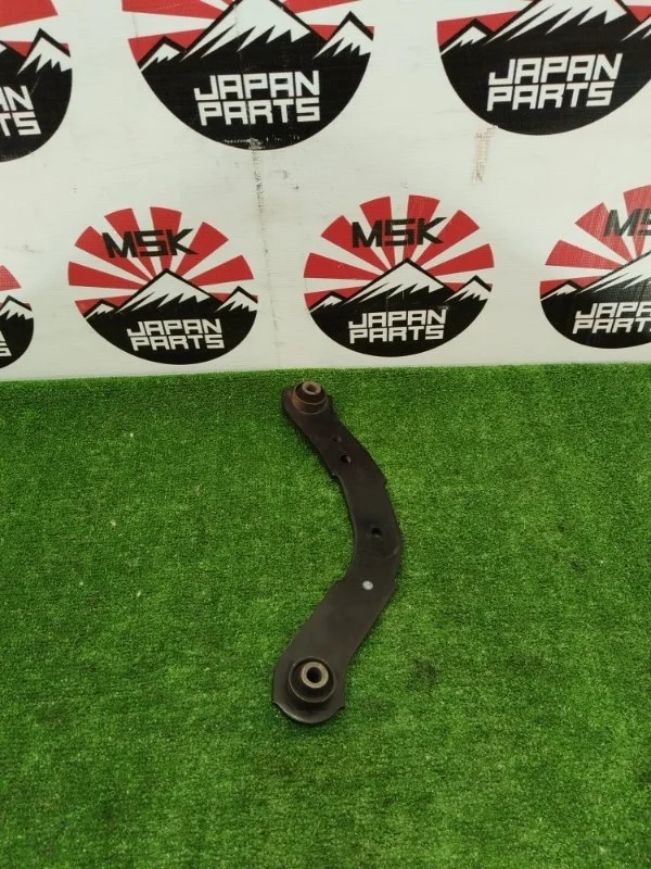 Рычаг серповидный Mitsubishi ASX 4110A085, задний