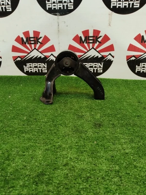 Опора двигателя Mitsubishi ASX MN101387, задняя