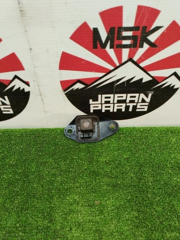 Камера заднего вида Toyota Camry 8679033080 50, задняя