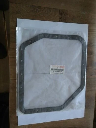 Б.у. прокладка кпп TOYOTA AVENSIS ZZT251 TOYOTA AVENSIS ZZT251