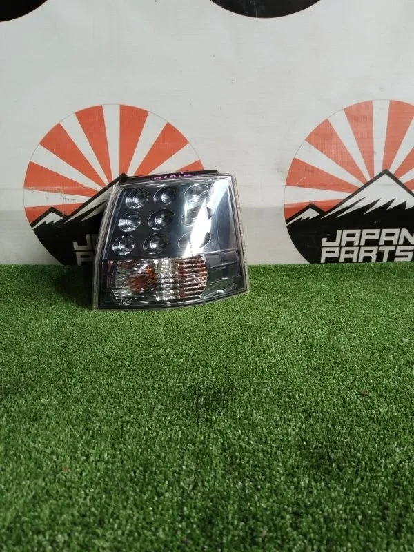 Фонарь Mitsubishi Outlander 8330A380 XL, задний правый