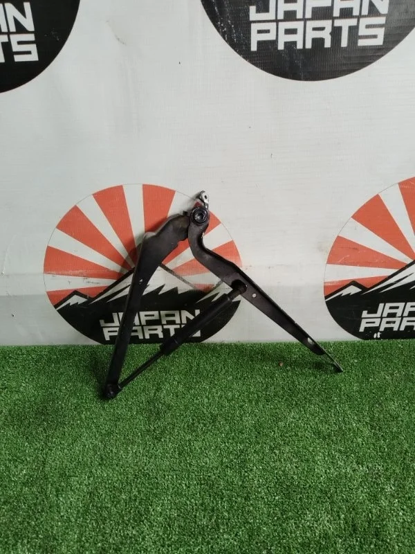 Петля капота Volvo S60 30716745, передняя левая