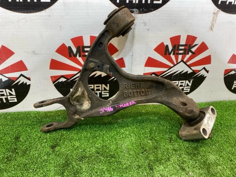 Рычаг Ford Explorer DE9Z5500A U502, задний правый