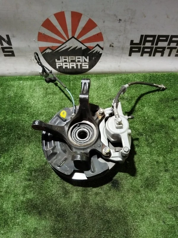 Кулак поворотный Suzuki Vitara 4515161M00 SX4 1.4, передний левый