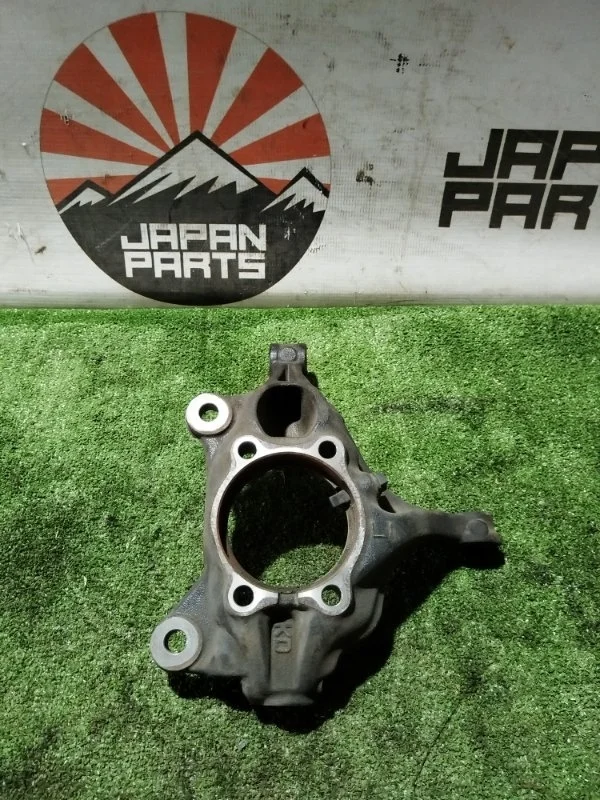 Кулак поворотный Mazda Cx-5 KD3533031 KE, передний левый