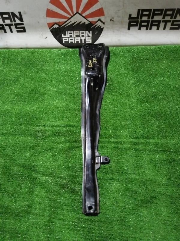 Кронштейн подрамника Mitsubishi ASX 4000A239 ASX 2.0