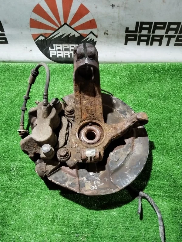 Кулак поворотный Volvo Xc60 31451327, передний правый