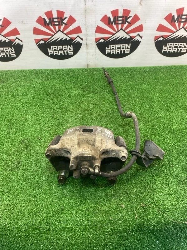 Тормозной суппорт Mitsubishi Outlander 4605A258 XL, передний правый