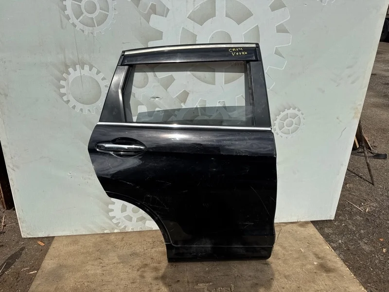 Дверь Honda CR-V 67510SWAA00ZZ 4 (RM1/RM4), задняя правая