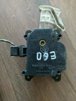 Б.у. сервопривод заслонки печки TOYOTA COROLLA ZRE151 TOYOTA COROLLA ZRE151