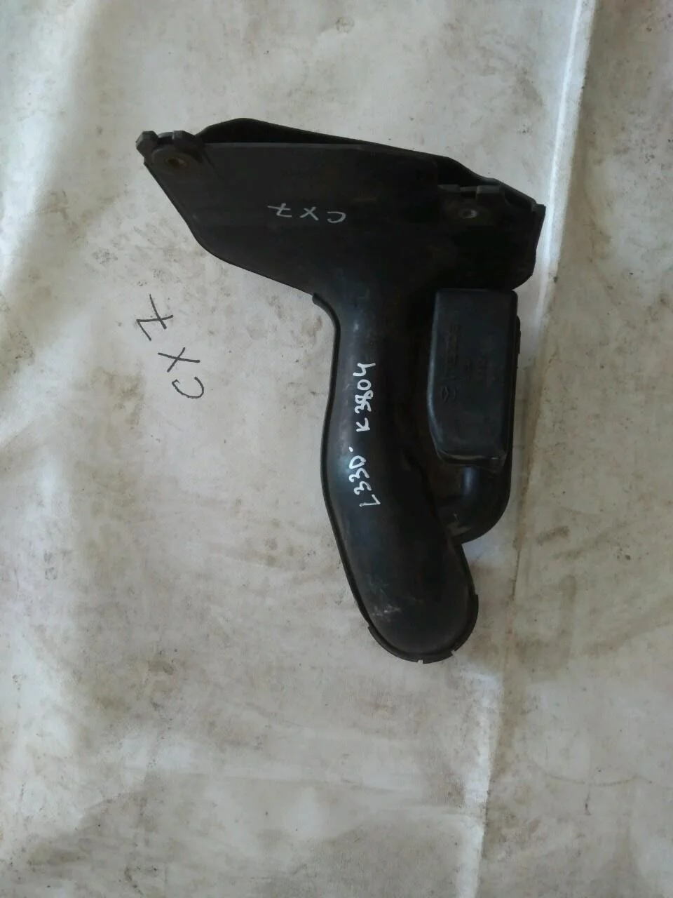 Б.у. воздухозаборник MAZDA CX7 ER8 MAZDA CX7 ER8