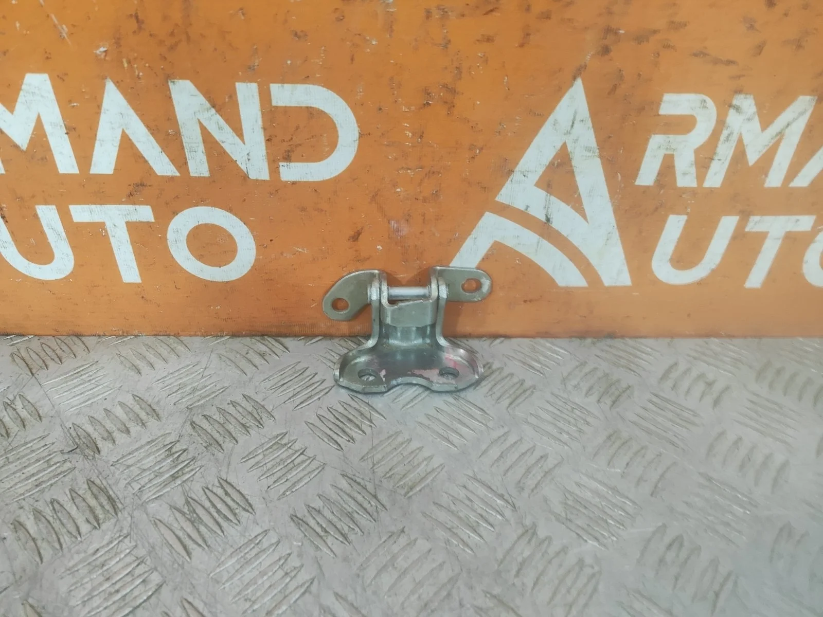 Петля двери верхняя Toyota Camry 2017-нв 8 XV70