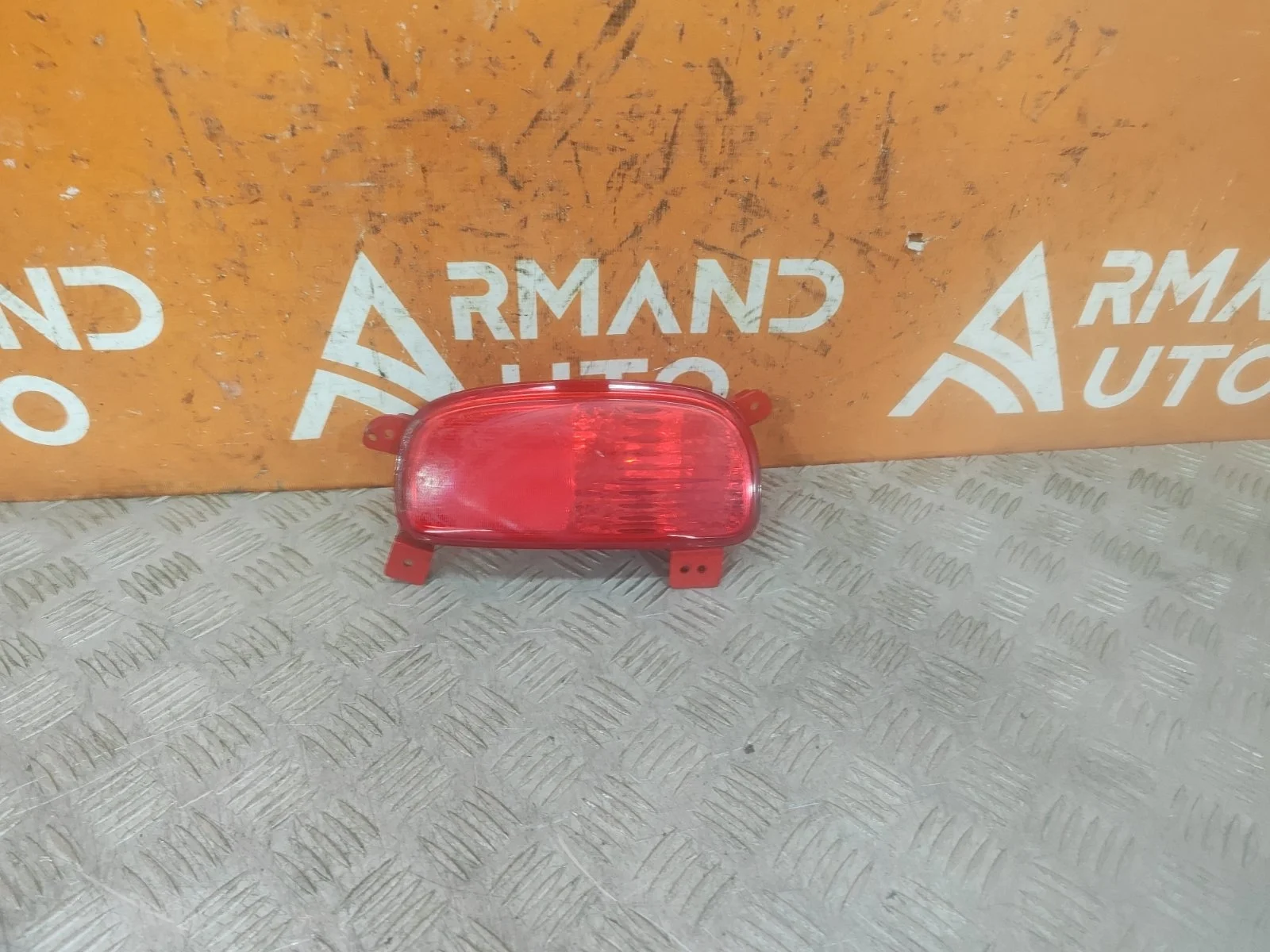 Фонарь противотуманный Kia Sorento 2012-2019 XM