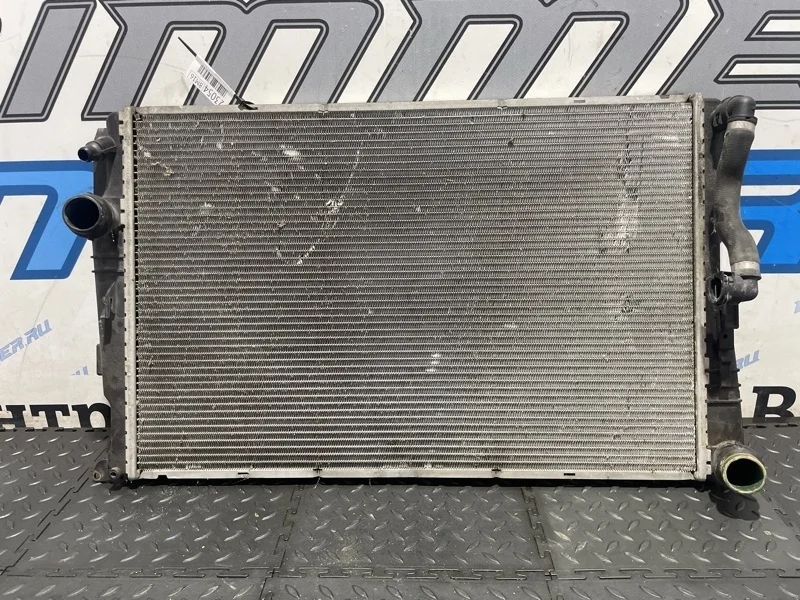 Радиатор охлаждения Bmw 17118623369 F25 N55B30A