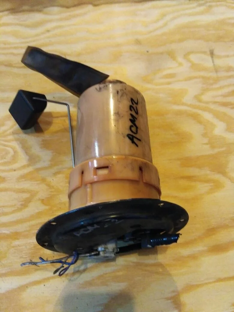 Б.у. насос топливный TOYOTA IPSUM ACM21 TOYOTA IPSUM ACM21