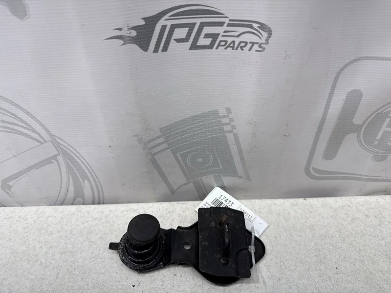 Замок капота верхняя часть Mercedes-benz 2005 W211