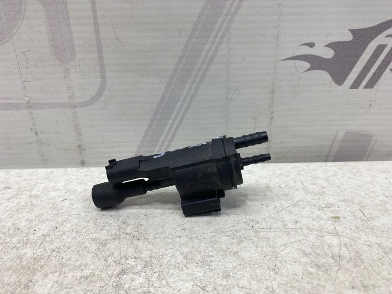 Вакуумный клапан Mercedes-benz 2013 W212