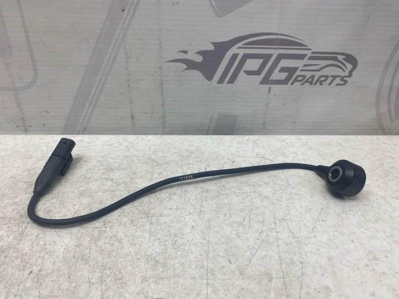 Датчик детонации Mercedes-benz 2016 W246